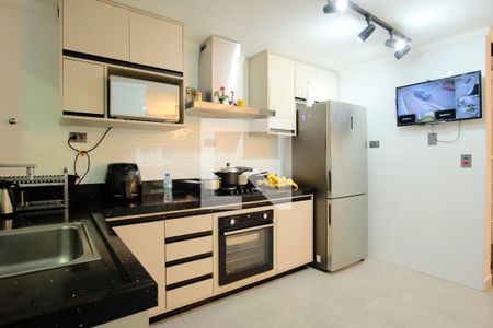 Casa de condomínio para alugar com 230m², 4 quartos e 3 vagasCozinha