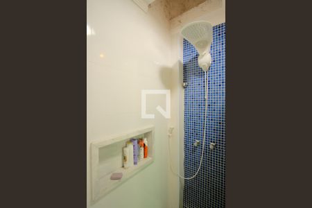 Casa de condomínio para alugar com 230m², 4 quartos e 3 vagasBanheiro Social