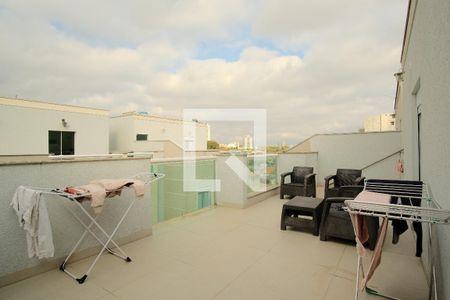 Casa de condomínio para alugar com 230m², 4 quartos e 3 vagasTerraço