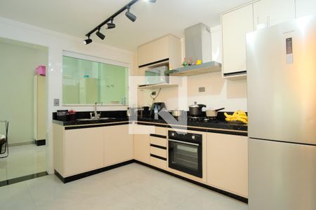 Casa de condomínio para alugar com 230m², 4 quartos e 3 vagasCozinha