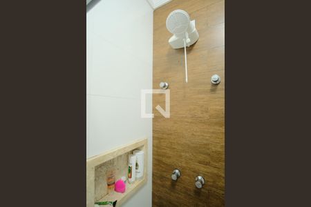 Casa de condomínio para alugar com 230m², 4 quartos e 3 vagasBanheiro da Suíte 2