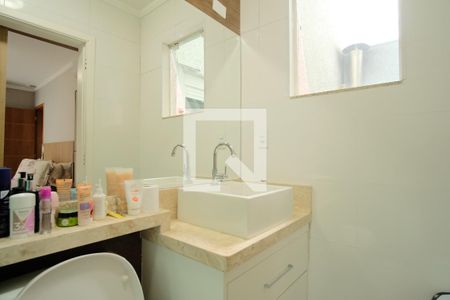 Casa de condomínio para alugar com 230m², 4 quartos e 3 vagasBanheiro da Suíte 1