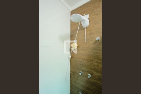 Casa de condomínio para alugar com 230m², 4 quartos e 3 vagasBanheiro da Suíte 1