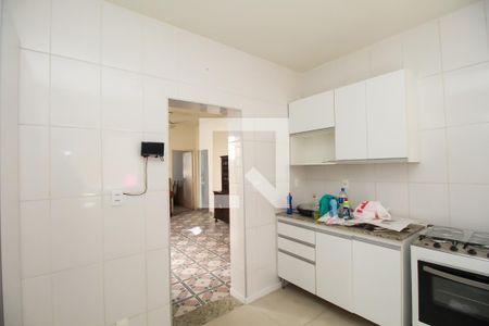 Casa à venda com 120m², 3 quartos e sem vaga Casa à venda com 120m², 3 quartos e sem vagaCozinha