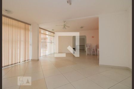 Apartamento à venda com 80m², 3 quartos e 1 vaga Apartamento à venda com 80m², 3 quartos e 1 vagaÁrea comum - Salão de festas