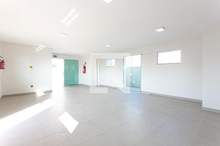 Apartamento para alugar com 38m², 2 quartos e sem vagaÁrea comum - Salão de festas