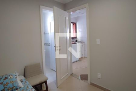 Casa à venda com 615m², 6 quartos e 6 vagas Casa à venda com 615m², 6 quartos e 6 vagasQuarto de Serviço