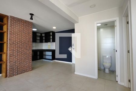 Sala de apartamento para alugar com 1 quarto, 67m² em Barra Olímpica, Rio de Janeiro