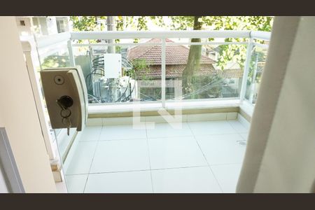 Apartamento à venda com 155m², 3 quartos e 2 vagasVaranda - Quarto 2