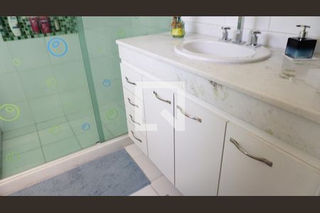 Apartamento à venda com 155m², 3 quartos e 2 vagasBanheiro Suite