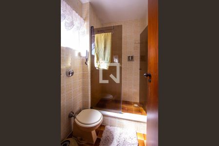 Apartamento à venda com 240m², 3 quartos e 2 vagas Apartamento à venda com 240m², 3 quartos e 2 vagasBanheiro da Suíte