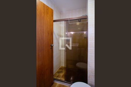 Apartamento à venda com 240m², 3 quartos e 2 vagas Apartamento à venda com 240m², 3 quartos e 2 vagasBanheiro Social