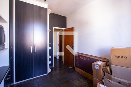 Apartamento à venda com 240m², 3 quartos e 2 vagas Apartamento à venda com 240m², 3 quartos e 2 vagasQuarto 2