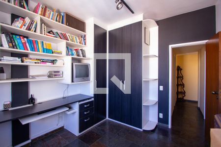 Apartamento à venda com 240m², 3 quartos e 2 vagas Apartamento à venda com 240m², 3 quartos e 2 vagasQuarto 2