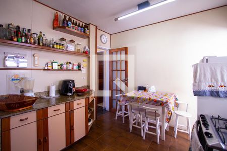 Apartamento à venda com 240m², 3 quartos e 2 vagas Apartamento à venda com 240m², 3 quartos e 2 vagasCozinha