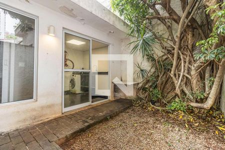 Casa à venda com 259m², 2 quartos e 1 vaga