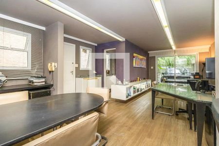 Casa à venda com 259m², 2 quartos e 1 vaga