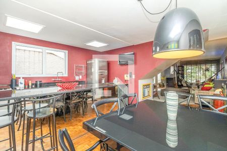 Casa à venda com 259m², 2 quartos e 1 vaga