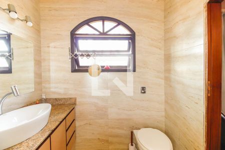 Casa à venda com 200m², 4 quartos e 2 vagas Casa à venda com 200m², 4 quartos e 2 vagasBanheiro da Suíte