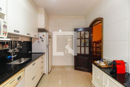Casa à venda com 200m², 4 quartos e 2 vagas Casa à venda com 200m², 4 quartos e 2 vagasCozinha
