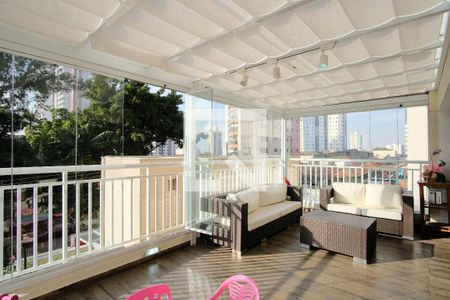 Apartamento à venda com 150m², 2 quartos e 3 vagasVaranda