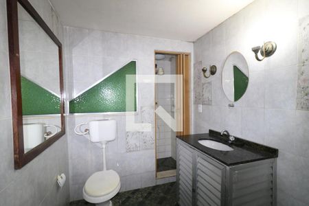 Casa à venda com 190m², 3 quartos e 2 vagasBanheiro