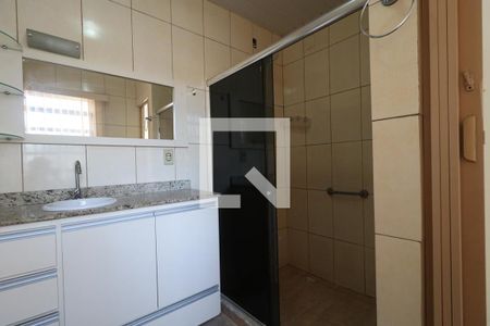 Casa à venda com 190m², 3 quartos e 2 vagasBanheiro