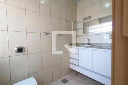 Casa à venda com 190m², 3 quartos e 2 vagasBanheiro