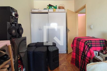 Casa à venda com 340m², 5 quartos e 3 vagas Casa à venda com 340m², 5 quartos e 3 vagasQuarto 3