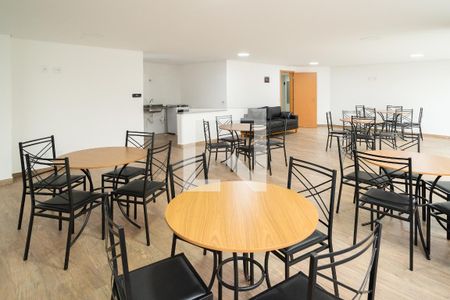 Apartamento à venda com 54m², 2 quartos e 1 vaga Apartamento à venda com 54m², 2 quartos e 1 vagaÁrea comum - Salão de festas