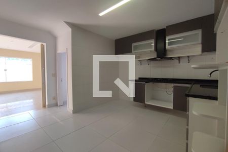 Casa de condomínio à venda com 100m², 3 quartos e 2 vagas Casa de condomínio à venda com 100m², 3 quartos e 2 vagas1º Pav - Cozinha