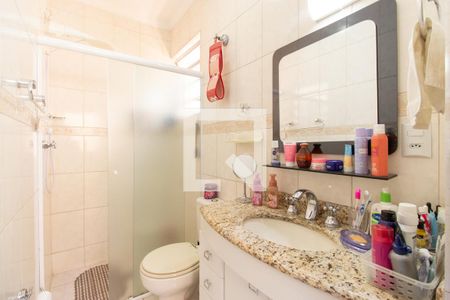 Banheiro da Suíte 1 de casa à venda com 4 quartos, 247m² em Vila Monumento, São Paulo