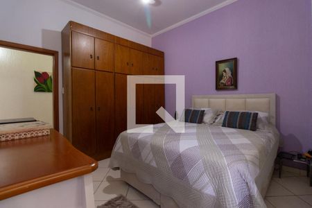 Suíte 1 de casa à venda com 4 quartos, 247m² em Vila Monumento, São Paulo