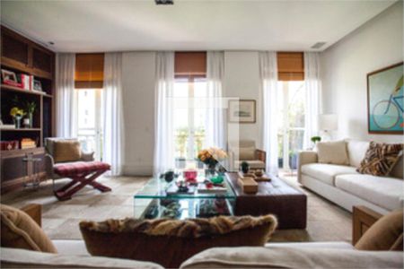 Apartamento à venda com 2 quartos, 196m² em Jardim Leonor, São Paulo