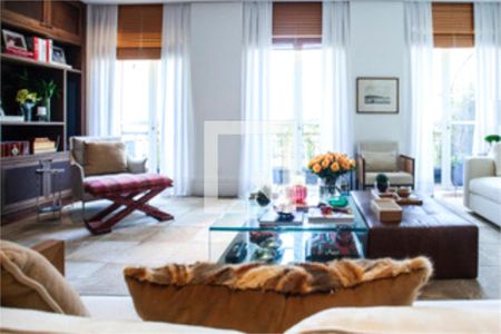 Apartamento à venda com 2 quartos, 196m² em Jardim Leonor, São Paulo