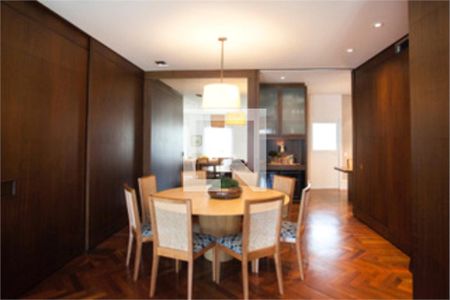 Apartamento à venda com 2 quartos, 196m² em Jardim Leonor, São Paulo