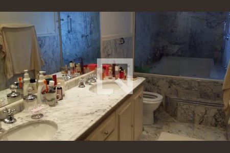 Casa à venda com 401m², 4 quartos e 4 vagas