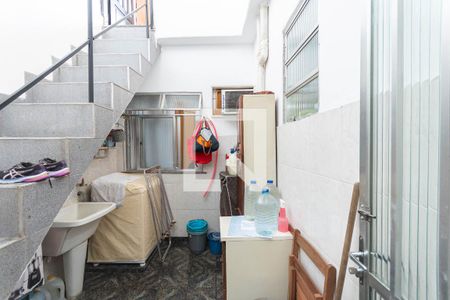 Casa à venda com 64m², 3 quartos e 1 vagaÁrea de Serviço