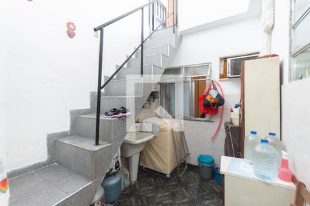 Casa à venda com 64m², 3 quartos e 1 vagaÁrea de Serviço