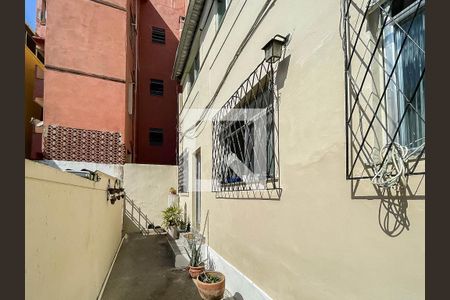 Casa à venda com 64m², 3 quartos e 1 vagaFachada