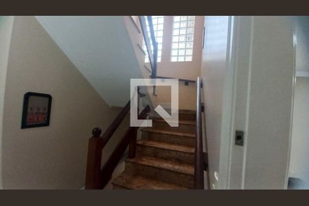 Casa à venda com 240m², 3 quartos e 3 vagas