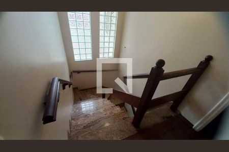 Casa à venda com 240m², 3 quartos e 3 vagas