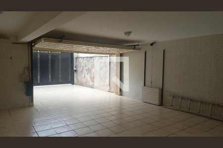 Casa à venda com 240m², 3 quartos e 3 vagas