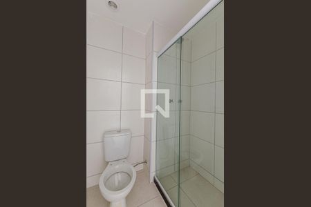 Banheiro de apartamento à venda com 1 quarto, 42m² em São Lourenço, Niterói