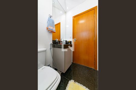 Apartamento à venda com 180m², 3 quartos e 4 vagas Apartamento à venda com 180m², 3 quartos e 4 vagasBanheiro Social