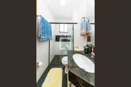 Apartamento à venda com 180m², 3 quartos e 4 vagas Apartamento à venda com 180m², 3 quartos e 4 vagasBanheiro Social