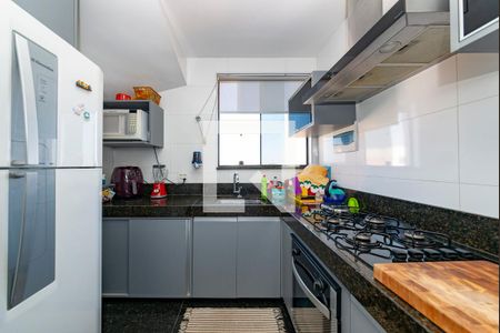 Apartamento à venda com 180m², 3 quartos e 4 vagas Apartamento à venda com 180m², 3 quartos e 4 vagasCozinha