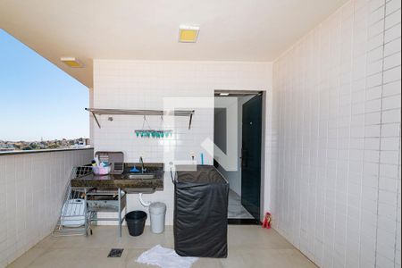 Apartamento à venda com 180m², 3 quartos e 4 vagas Apartamento à venda com 180m², 3 quartos e 4 vagasÁrea de Serviço
