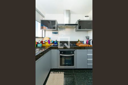 Apartamento à venda com 180m², 3 quartos e 4 vagas Apartamento à venda com 180m², 3 quartos e 4 vagasCozinha