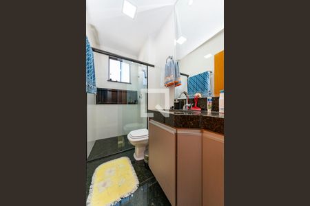 Apartamento à venda com 180m², 3 quartos e 4 vagas Apartamento à venda com 180m², 3 quartos e 4 vagasBanheiro Social